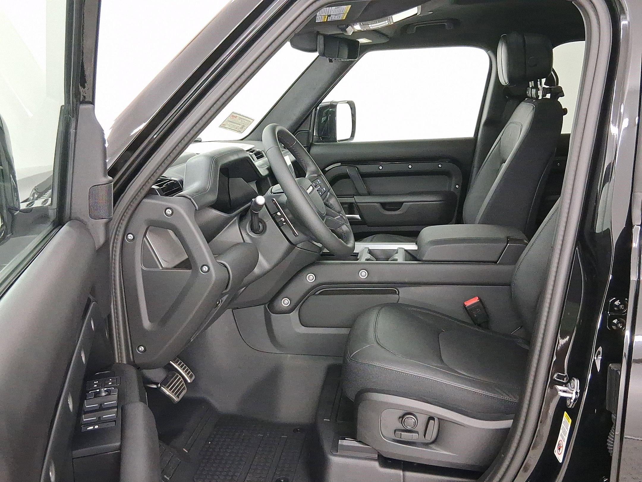 New 2025 Land Rover Defender 110 V8 image 5
