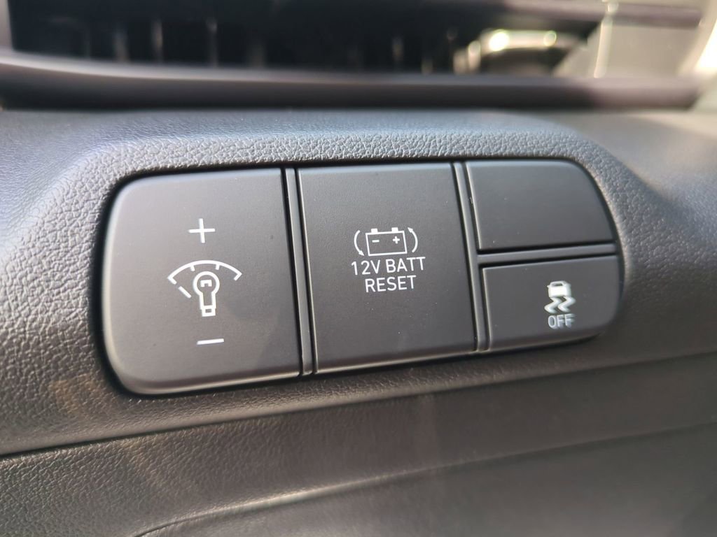 New 2026 Hyundai Elantra Sport image 25