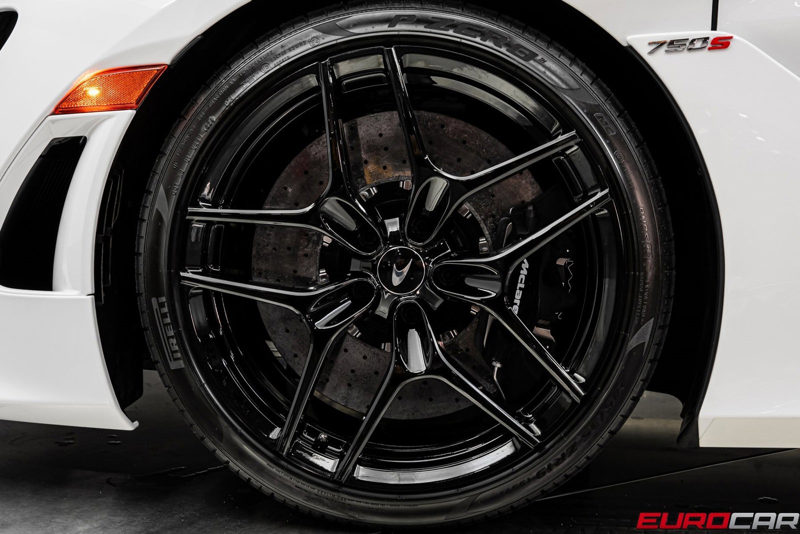 Used 2024 McLaren 750S Spider image 26