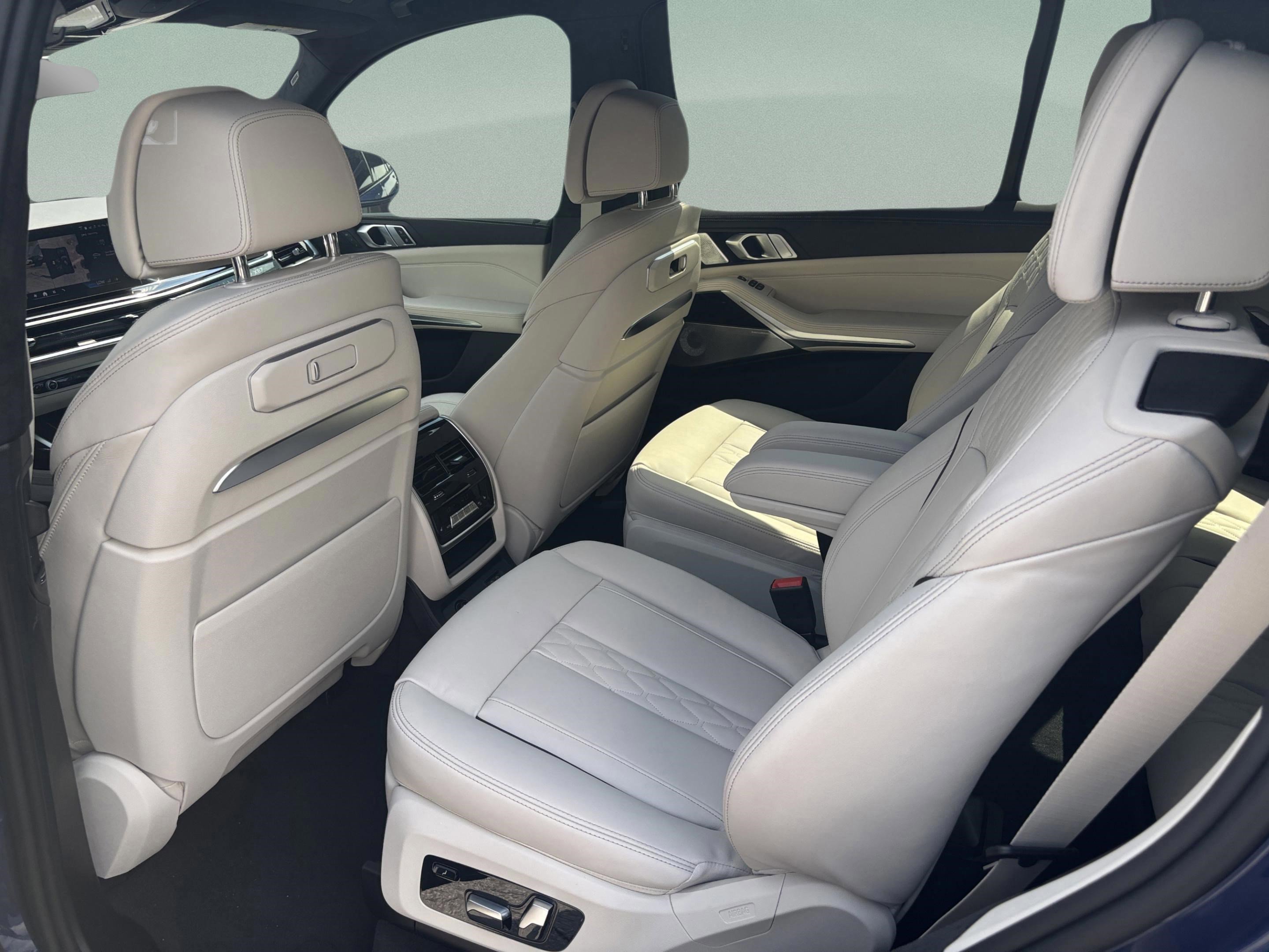 New 2026 BMW ALPINA XB7 image 30