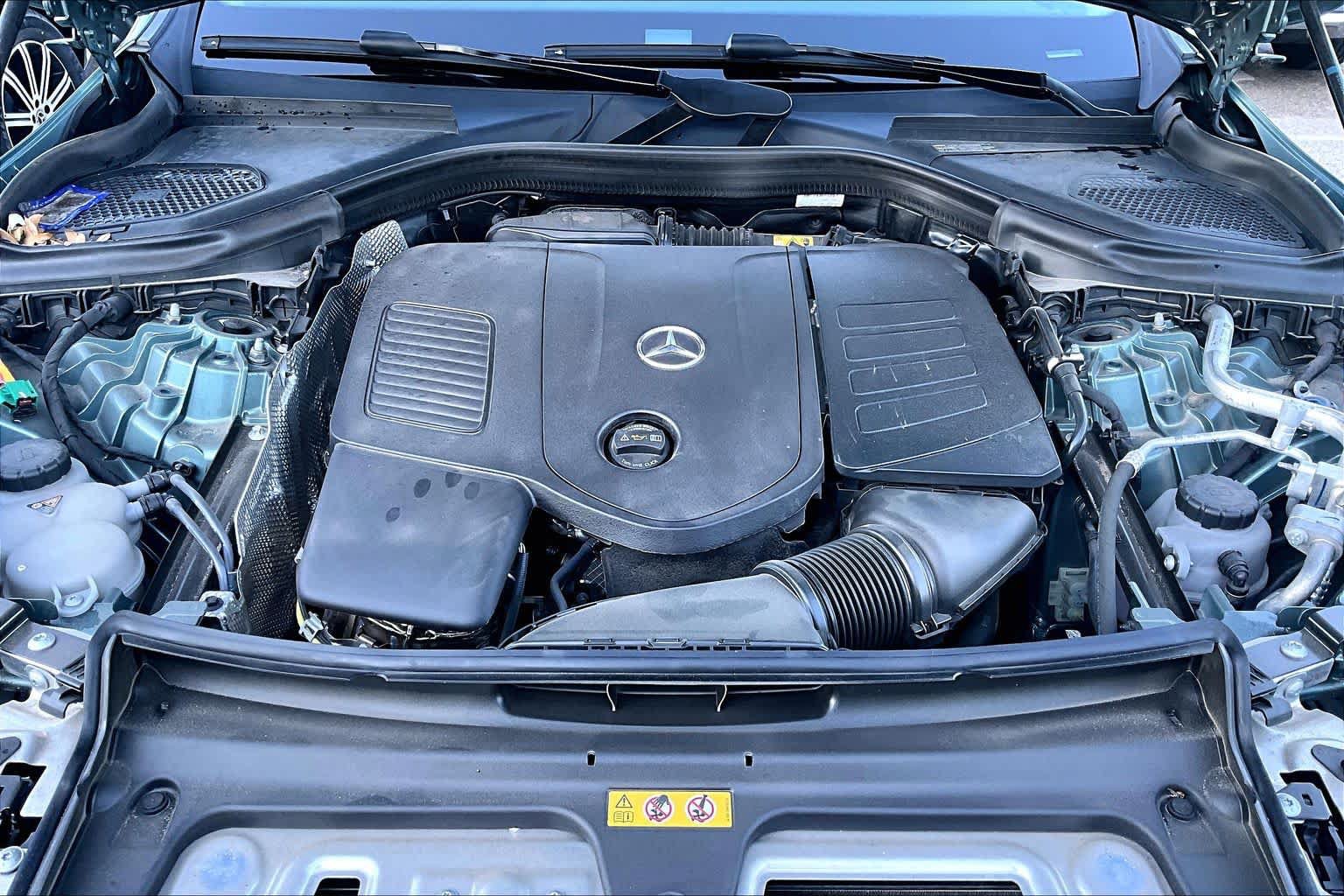 Used 2025 Mercedes-Benz GLC 350e 4MATIC image 32