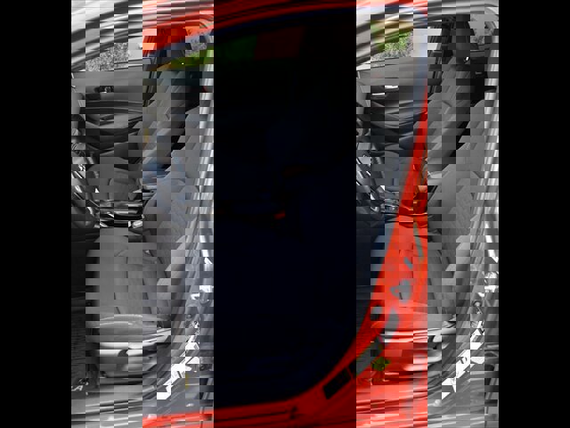 Used 2019 Toyota Corolla SE image 16