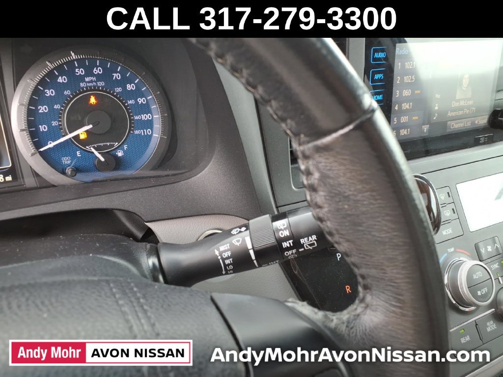 Used 2017 Toyota Sienna XLE Premium FWD image 24