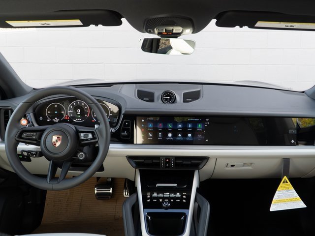 New 2026 Porsche Cayenne S image 21