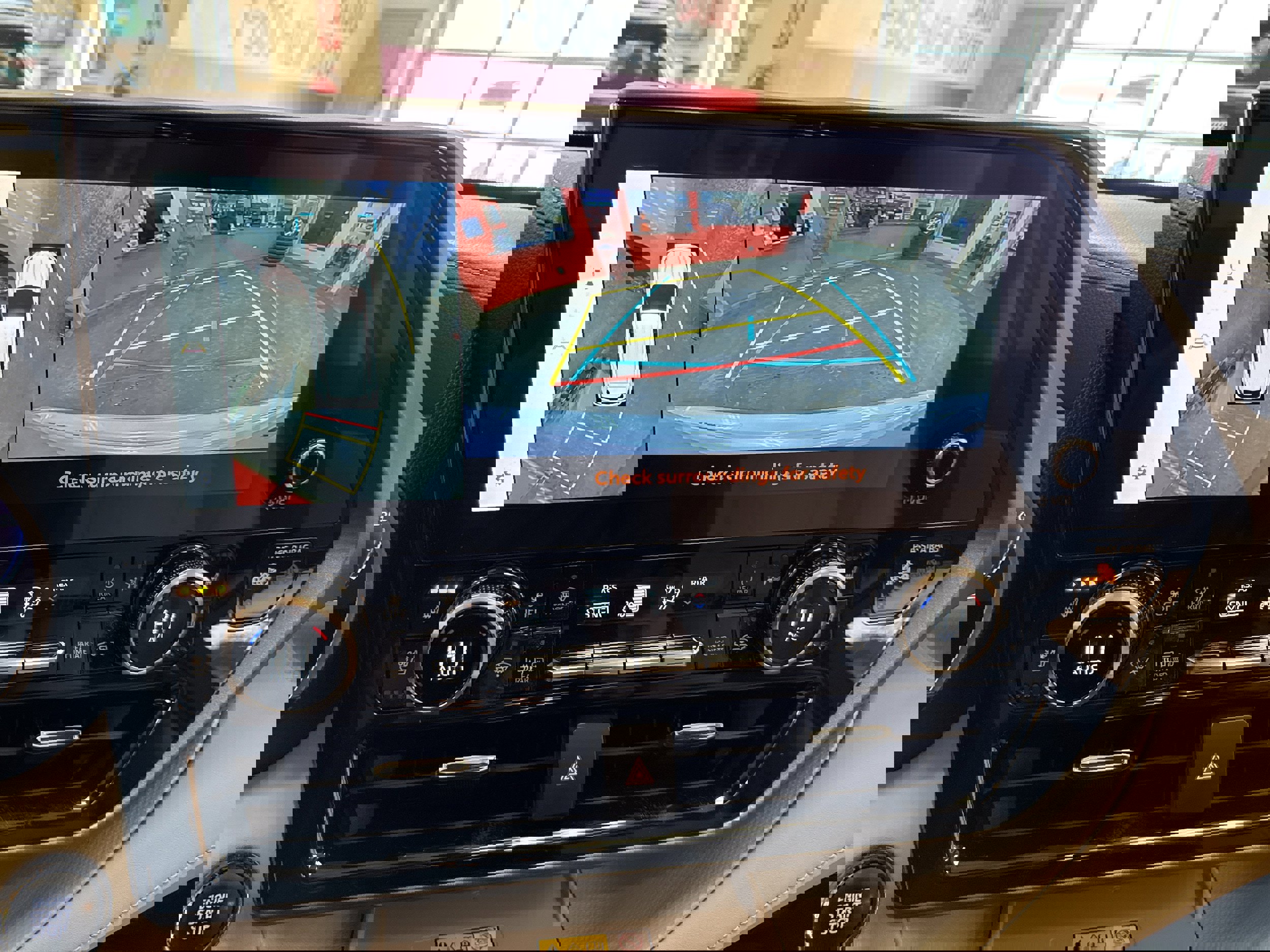 Used 2023 Toyota Highlander Limited image 57