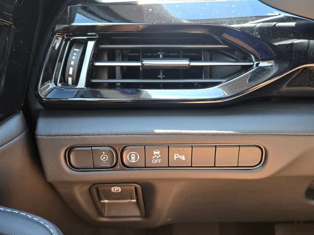 Certified 2026 Acura MDX w/ Technology Package FWD image 25