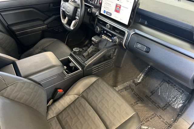 Certified 2025 Toyota 4Runner TRD Off-Road Premium AWD/4WD image 20
