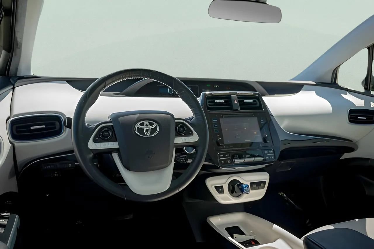 Used 2016 Toyota Prius Three Touring image 23