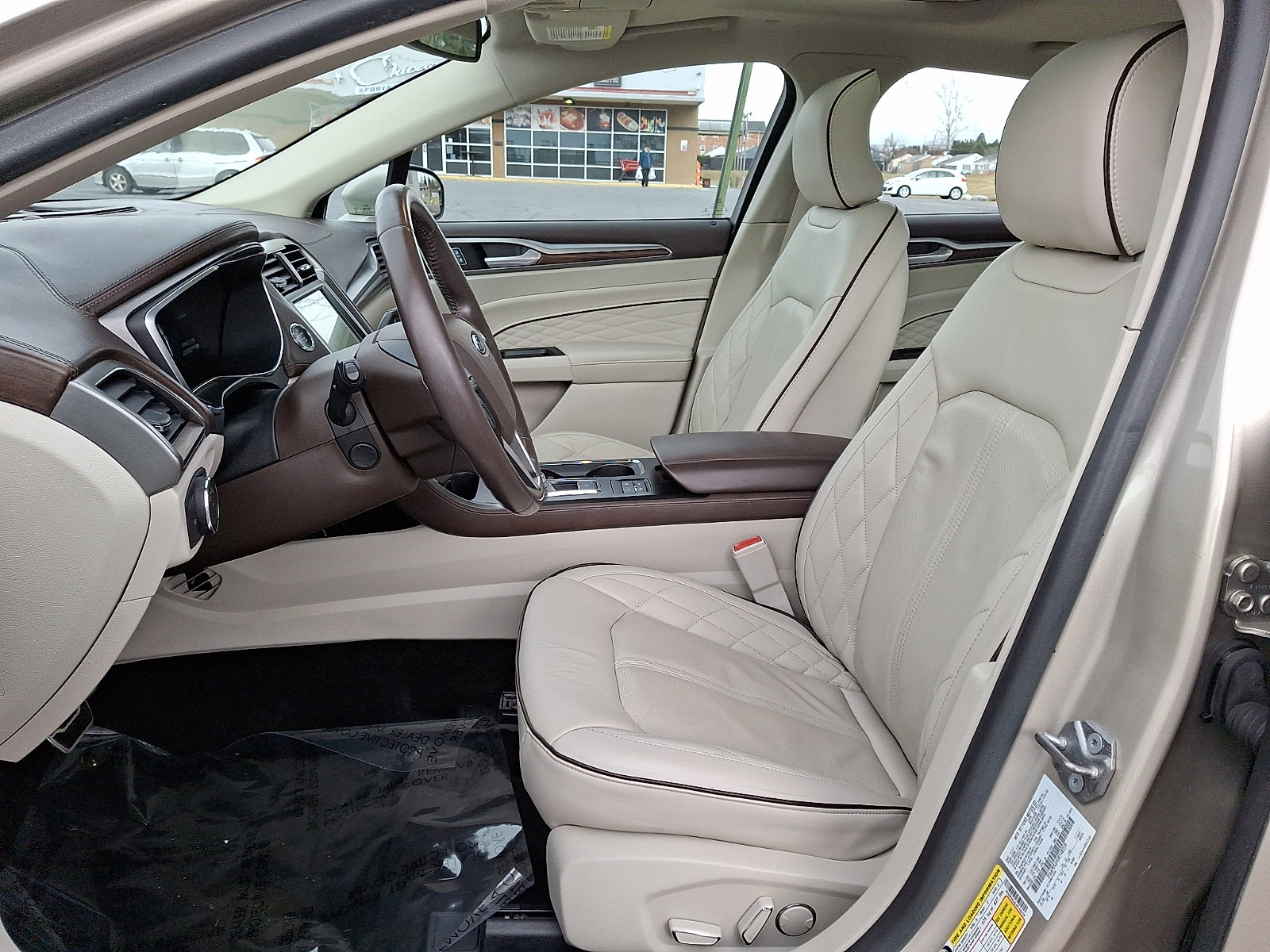 Used 2018 Ford Fusion Energi Platinum image 13