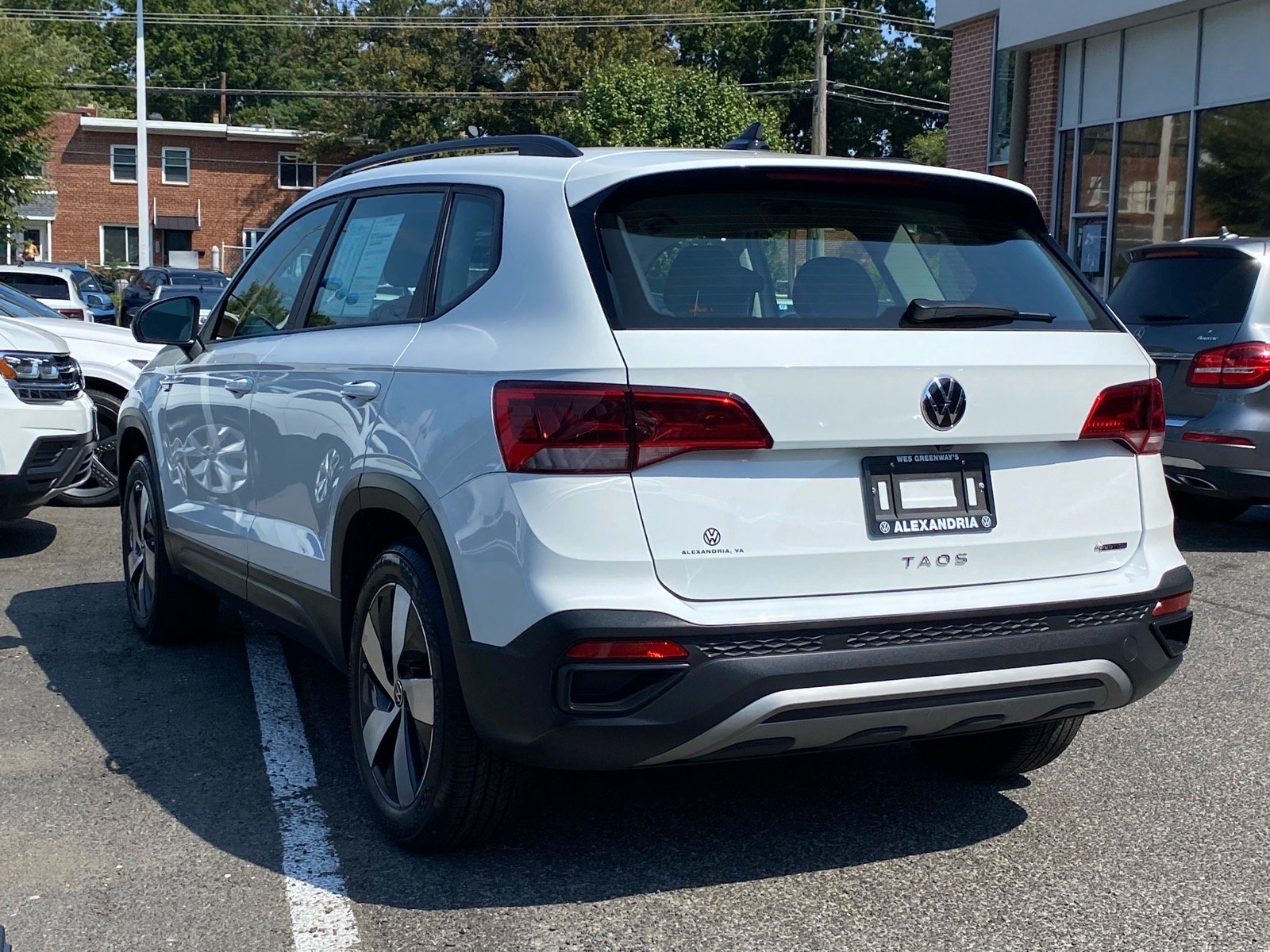 Certified 2024 Volkswagen Taos S AWD/4WD image 5