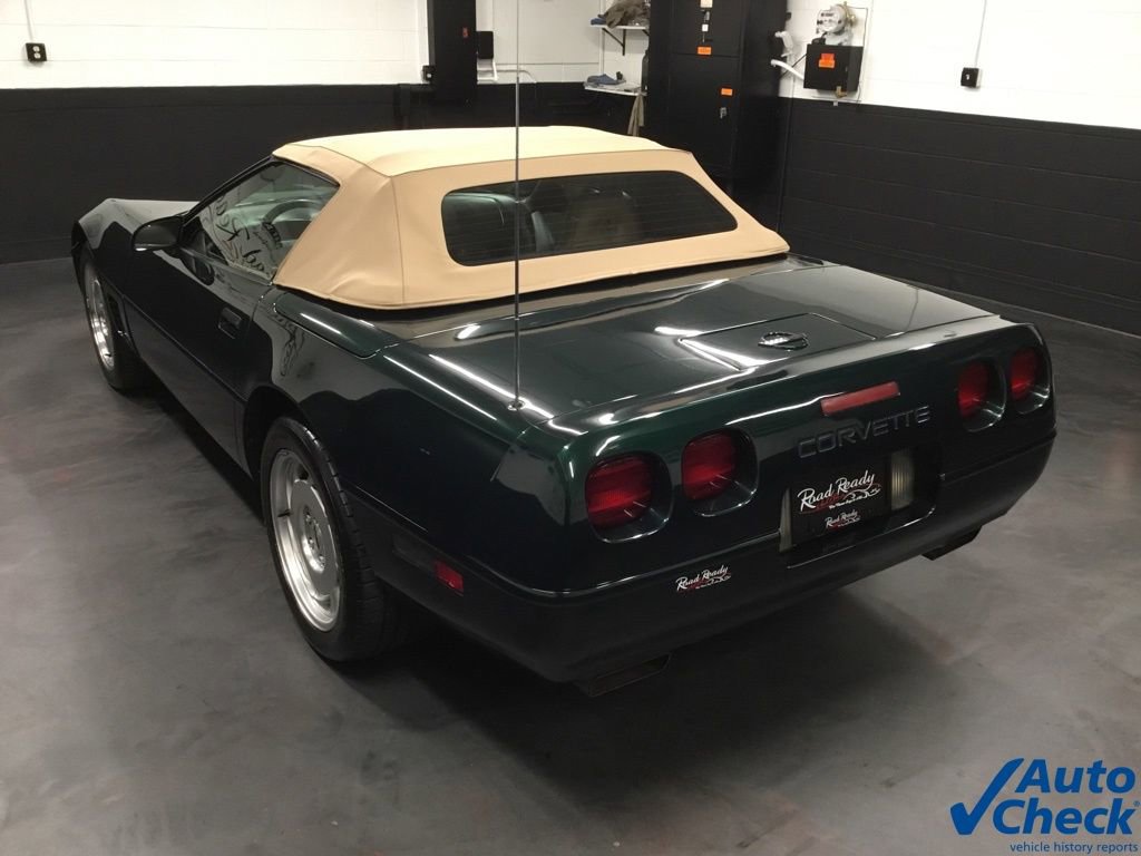 Used 1995 Chevrolet Corvette Convertible RWD image 18