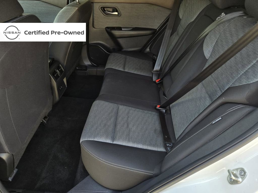 Certified 2023 Nissan Rogue SV image 11