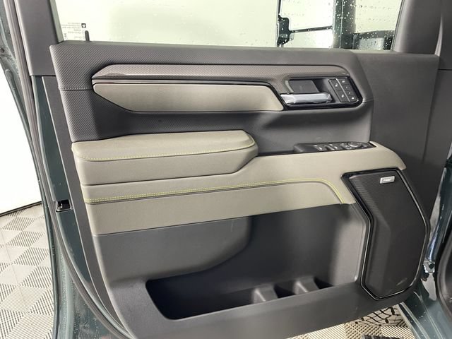New 2026 Chevrolet Silverado 2500 ZR2 w/ LPO, Dark Essentials Package AWD/4WD image 9
