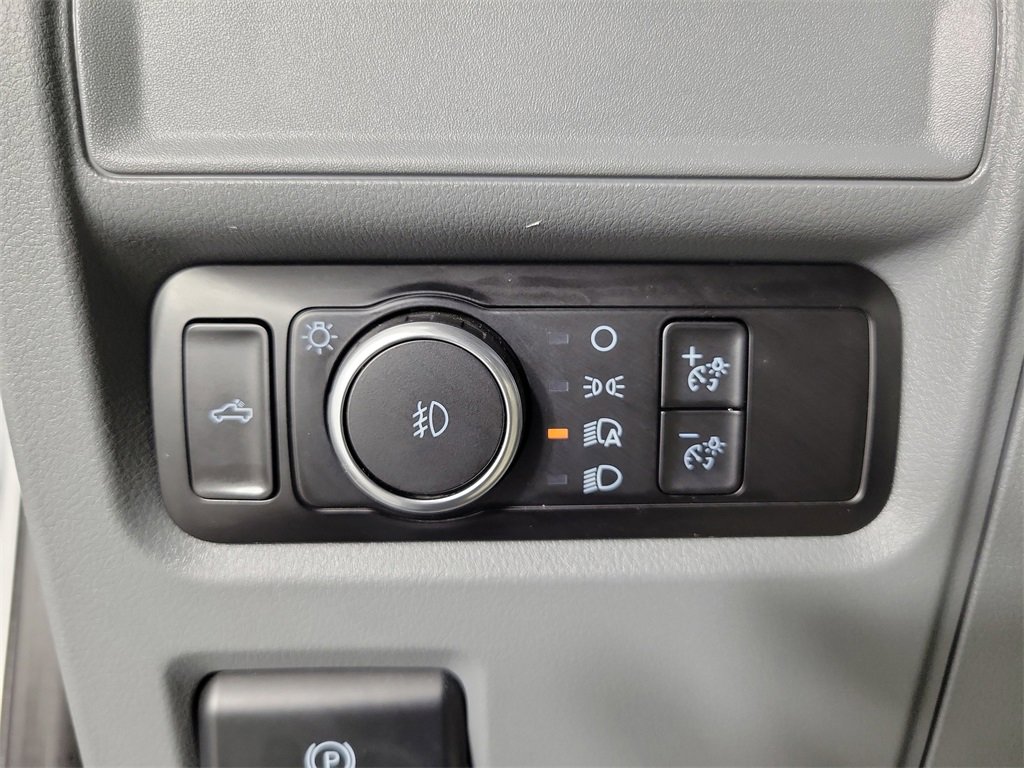 Used 2023 Ford F150 XLT image 28