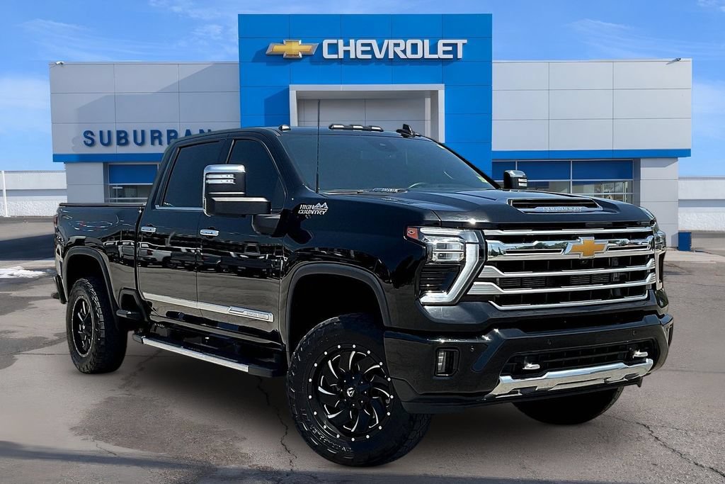 Used 2024 Chevrolet Silverado 2500 High Country AWD/4WD image 2