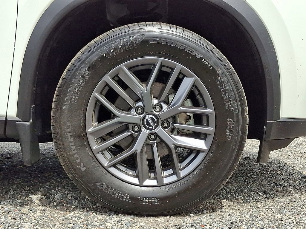 Used 2023 Nissan Rogue S AWD/4WD image 8