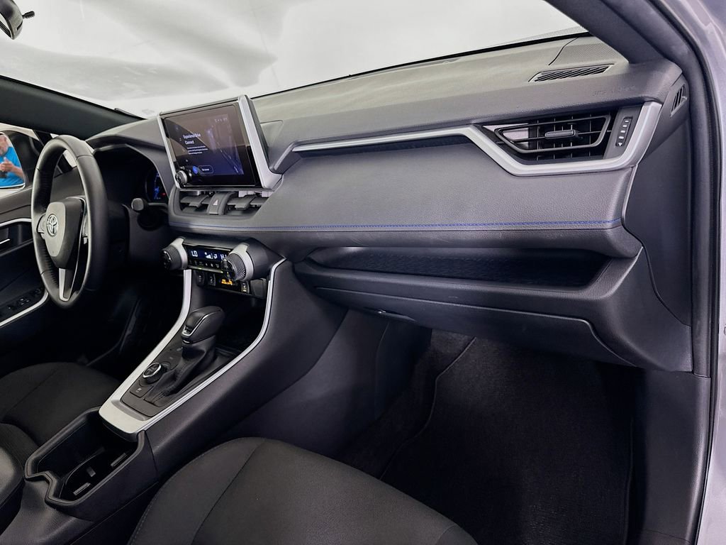 Used 2023 Toyota RAV4 SE w/ Convenience Package image 30