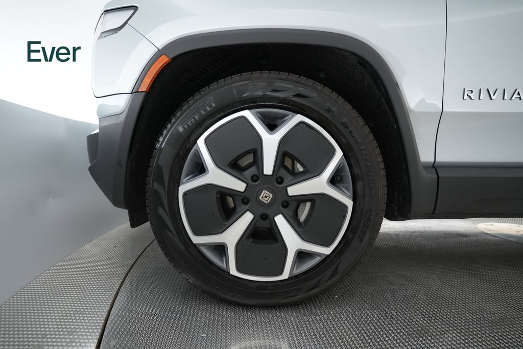 Used 2024 Rivian R1T Adventure Dual AWD/4WD image 19