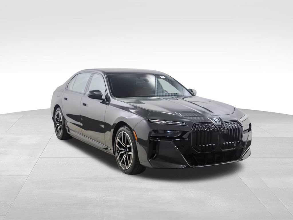 New 2026 BMW 750e xDrive image 5