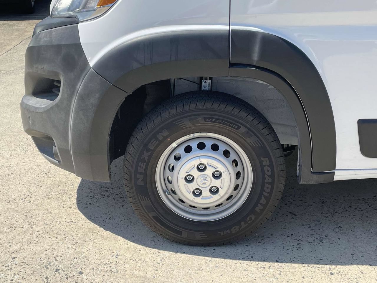 New 2025 RAM ProMaster 2500 w/ Safety Group FWD image 38