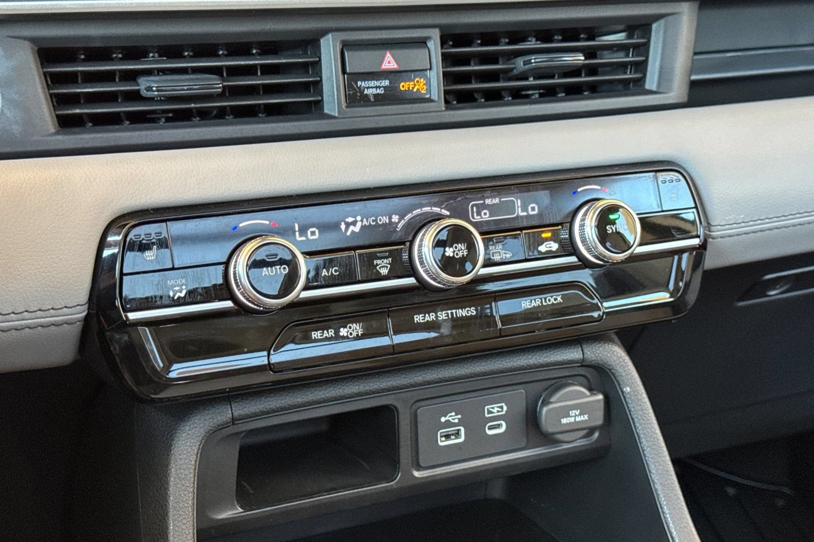 Used 2025 Honda Pilot Touring image 22