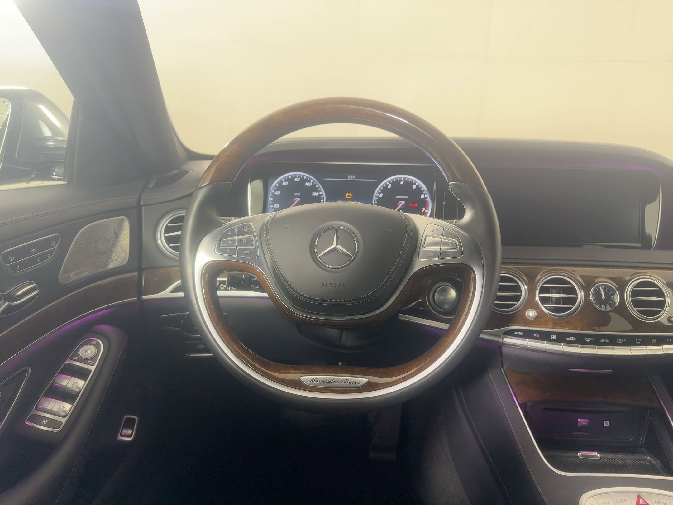 Used 2017 Mercedes-Benz S 550 4MATIC Sedan image 18