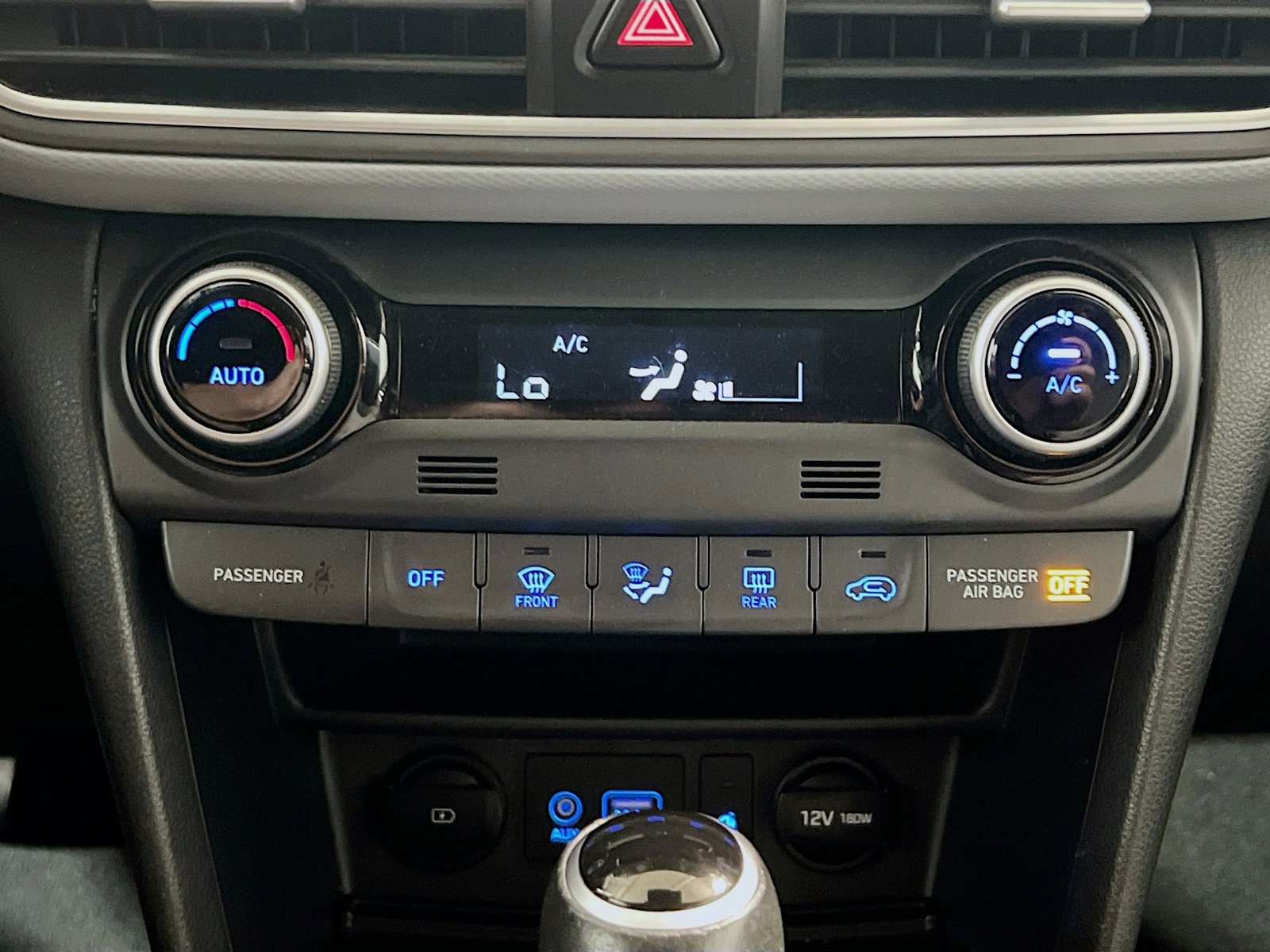 Used 2020 Hyundai Kona Limited AWD/4WD image 11