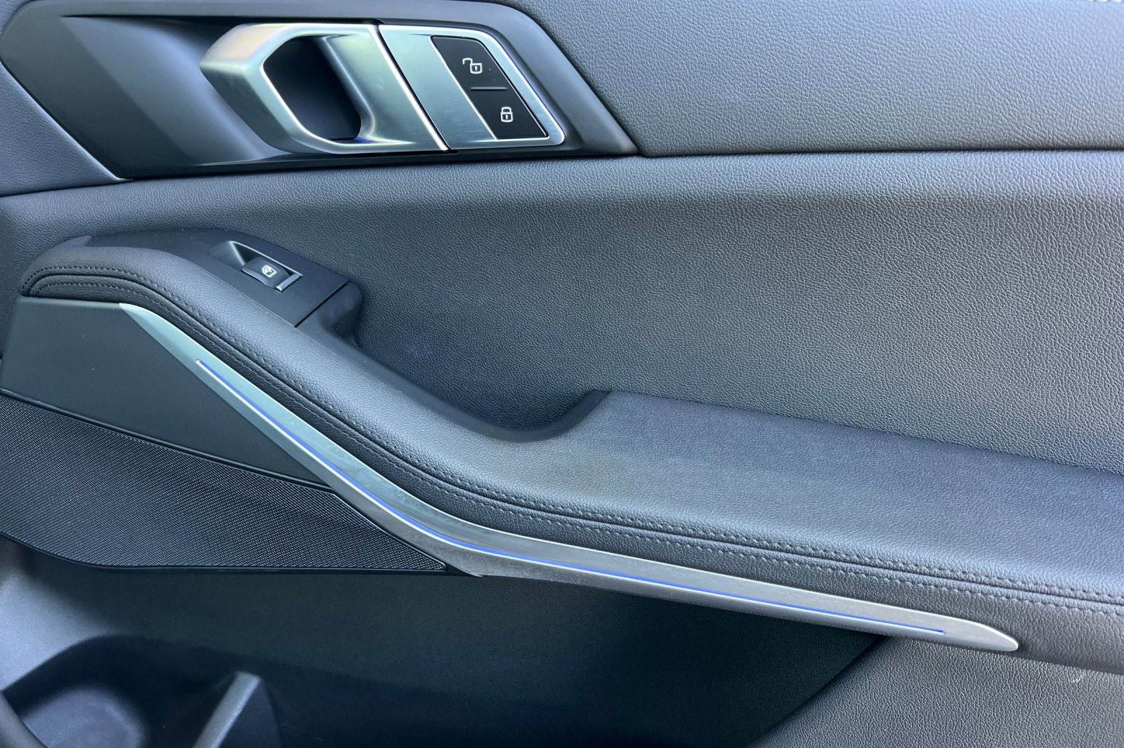 Used 2022 BMW X5 sDrive40i w/ Parking Assistance Package image 19