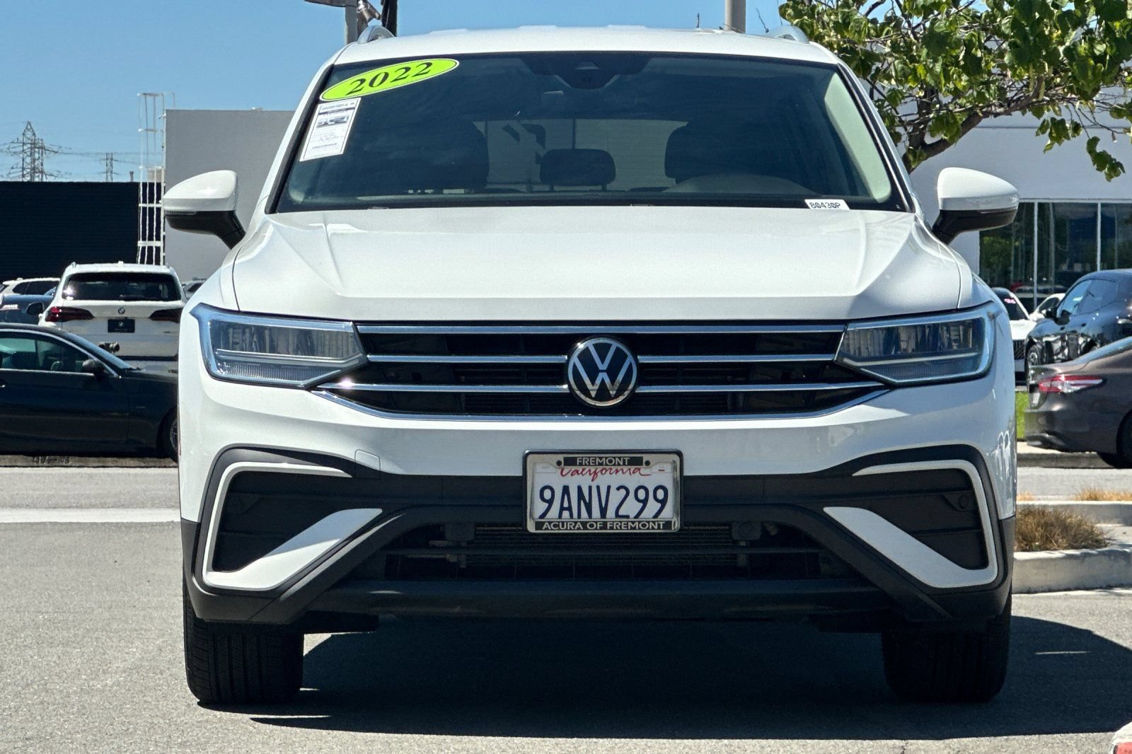 Used 2022 Volkswagen Tiguan SE FWD image 9