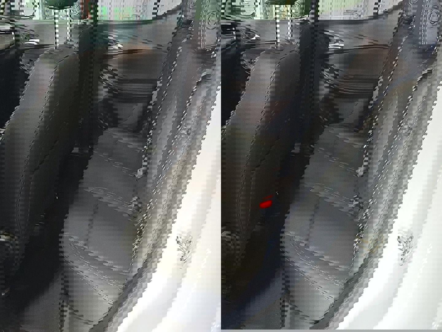 Used 2024 Buick Encore GX Sport Touring image 15