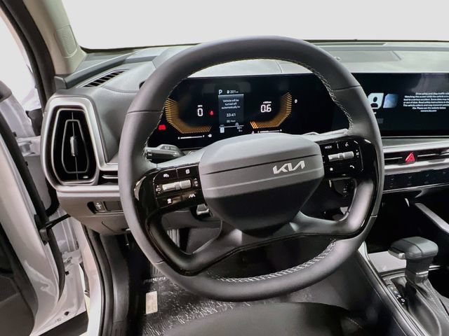 New 2026 Kia Sorento LX FWD image 11
