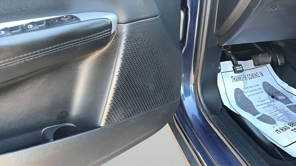 Used 2020 Dodge Journey SE w/ SE Popular Equipment Group image 25