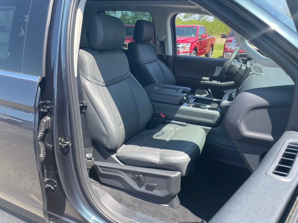 New 2026 Ford Expedition Max Active AWD/4WD image 16