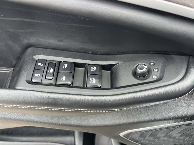 Used 2023 Jeep Grand Cherokee L Limited w/ Luxury Tech Group II AWD/4WD image 19