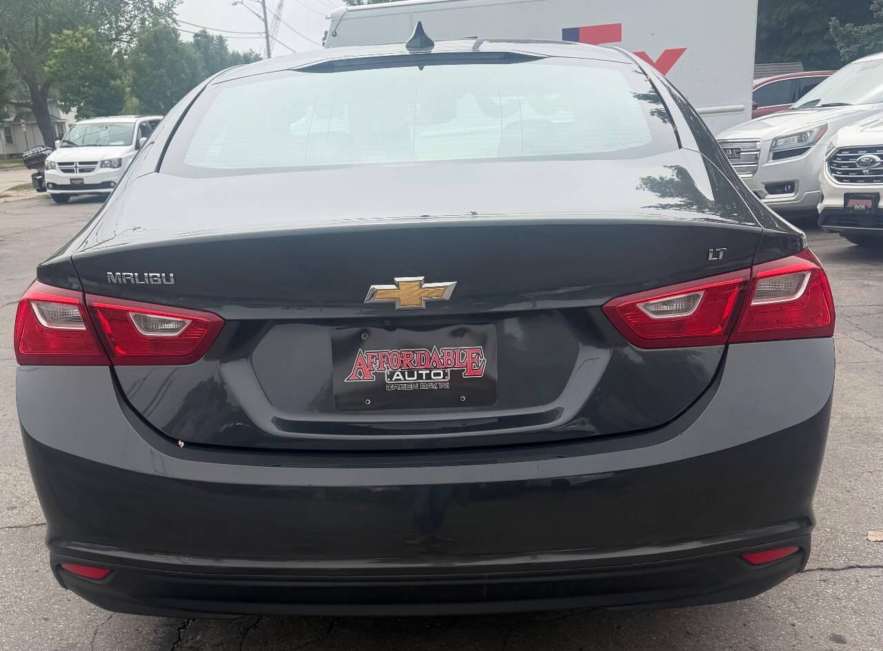 Used 2017 Chevrolet Malibu LT FWD image 12