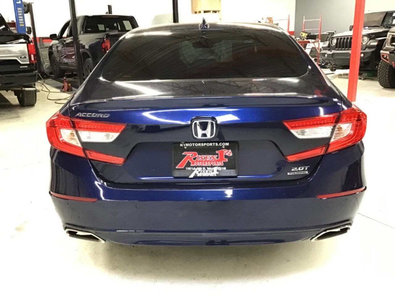 Used 2020 Honda Accord Touring image 6