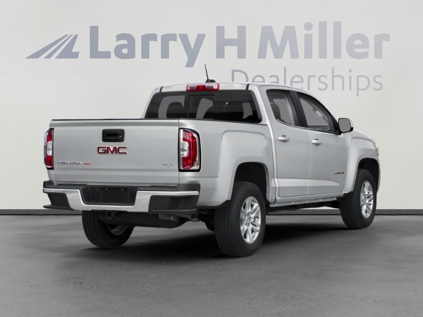 Used 2019 GMC Canyon SLE w/ Driver Alert Package image 5