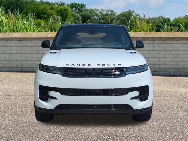 New 2026 Land Rover Range Rover Sport SE AWD/4WD image 2