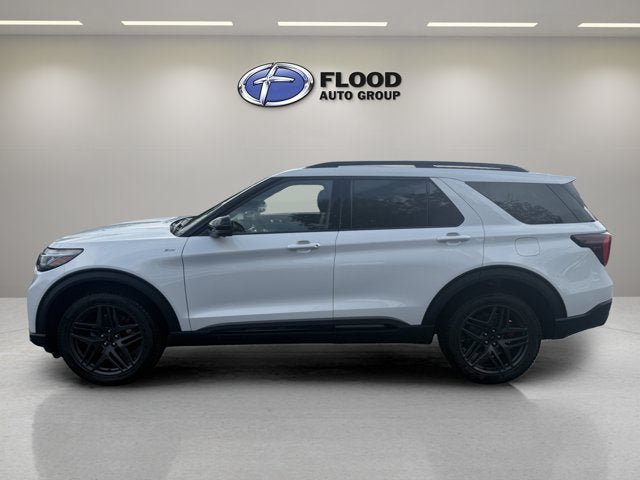 New 2026 Ford Explorer ST-Line w/ ST-Line Street Pack AWD/4WD image 5