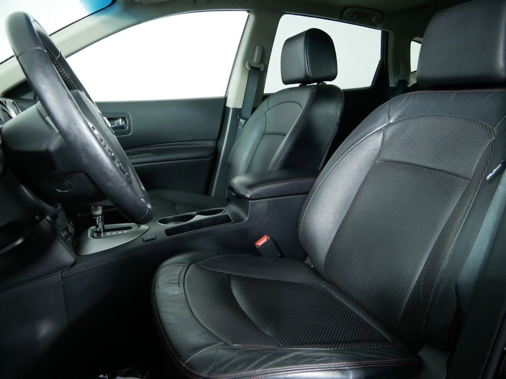 Used 2011 Nissan Rogue SV w/ SL Pkg image 12