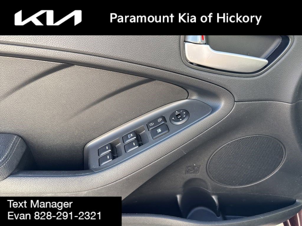 Used 2017 Kia Forte LX FWD image 14