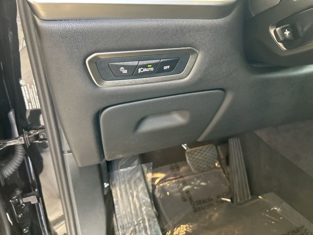 Used 2025 BMW X7 xDrive40i image 65