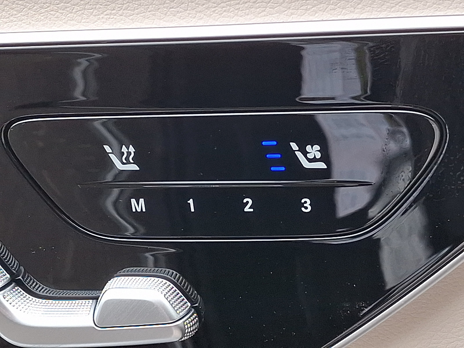 New 2026 Mercedes-Benz E 350 4MATIC Sedan image 19
