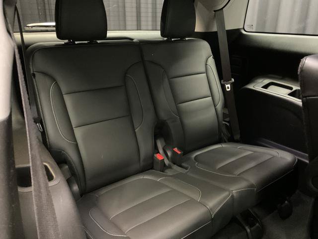 Used 2018 GMC Acadia SLT AWD/4WD image 17