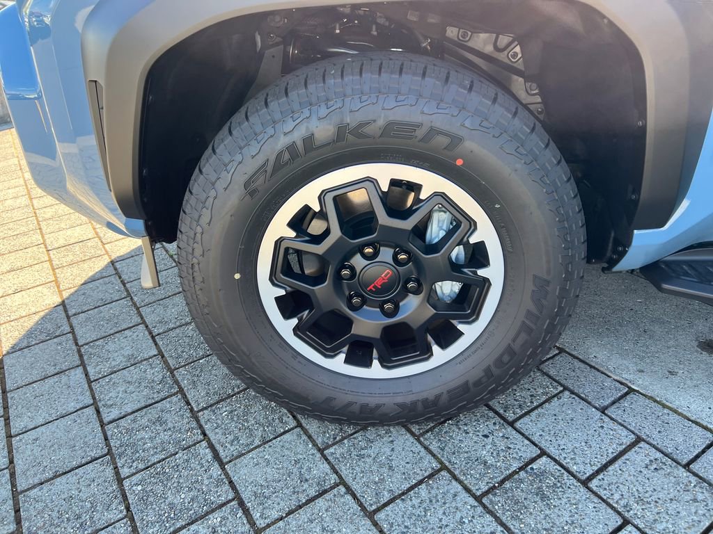 New 2026 Toyota 4Runner TRD Off-Road AWD/4WD image 18