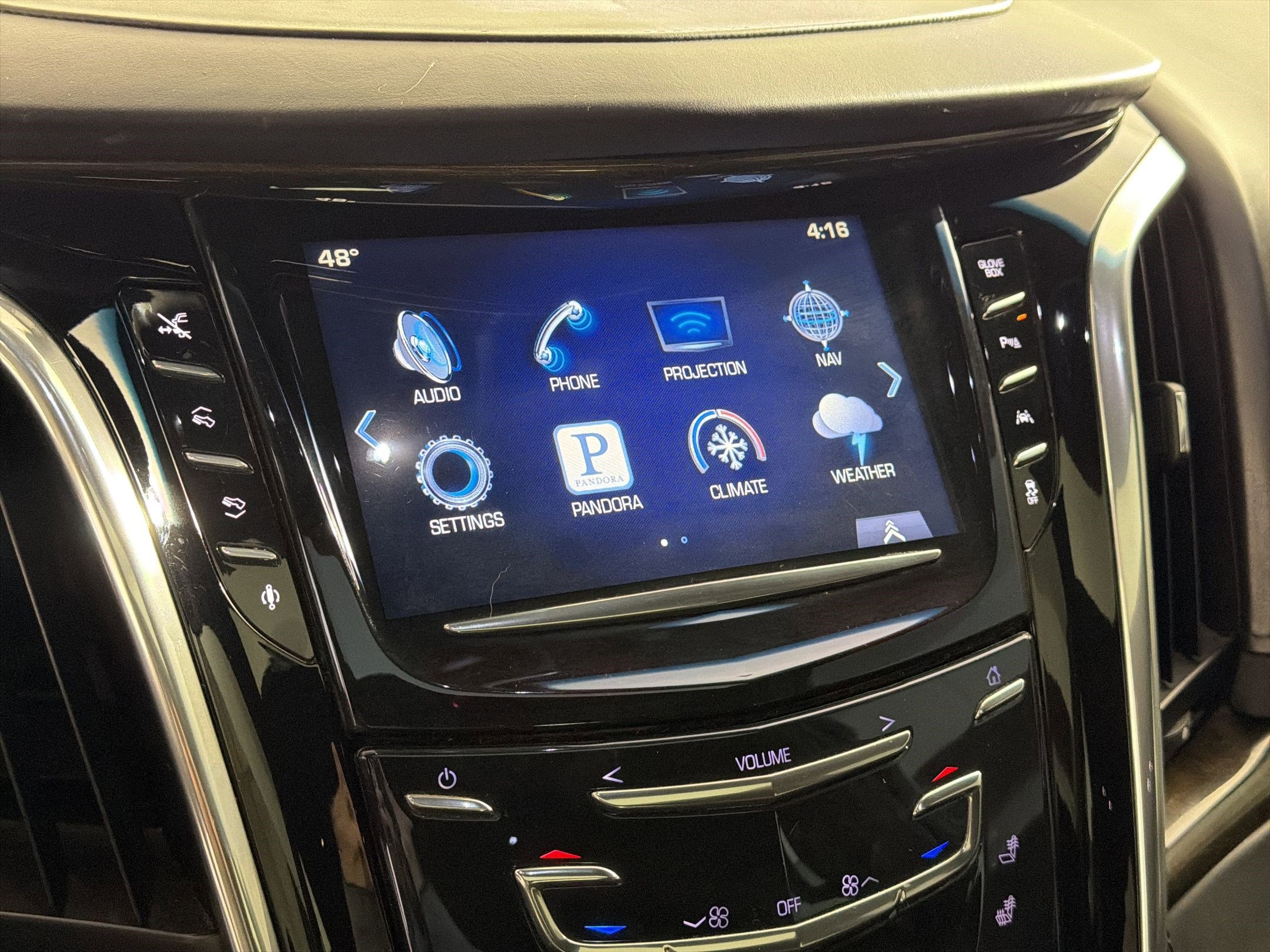 Used 2016 Cadillac Escalade Platinum image 24