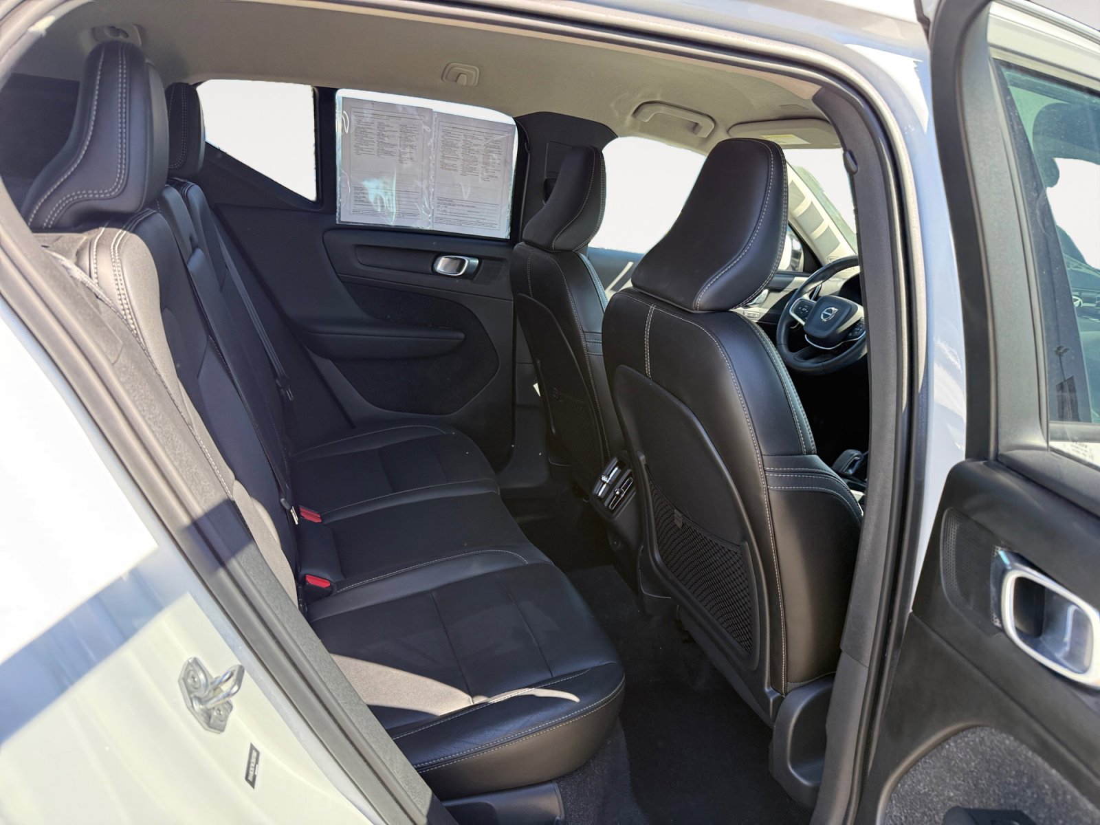 Used 2019 Volvo XC40 T5 Momentum image 18