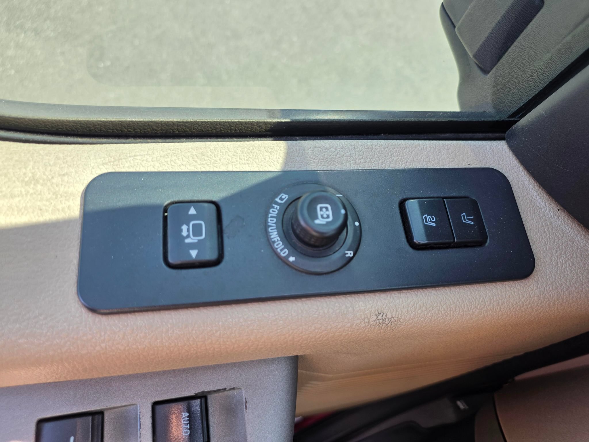 Used 2015 Ford F250 Lariat w/ Chrome Package AWD/4WD image 26