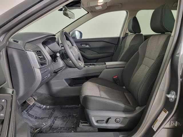 Used 2026 Nissan Rogue SV FWD image 13