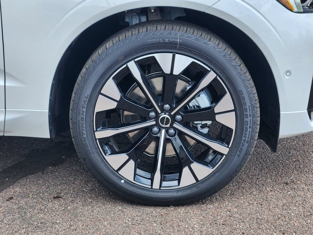 New 2026 Volvo XC60 B5 Plus w/ Climate Package AWD/4WD image 30